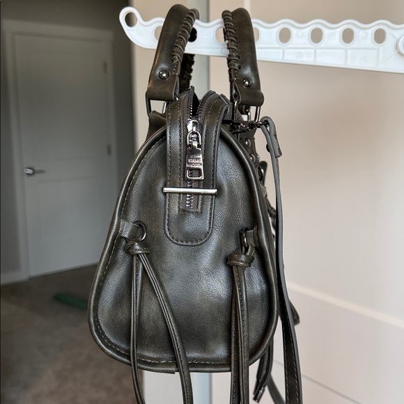 Steve Madden RIGGS BAG OLIVE - Picture 7 of 10